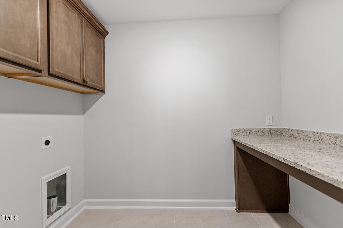 347 N. Maple Walk Drive # 211