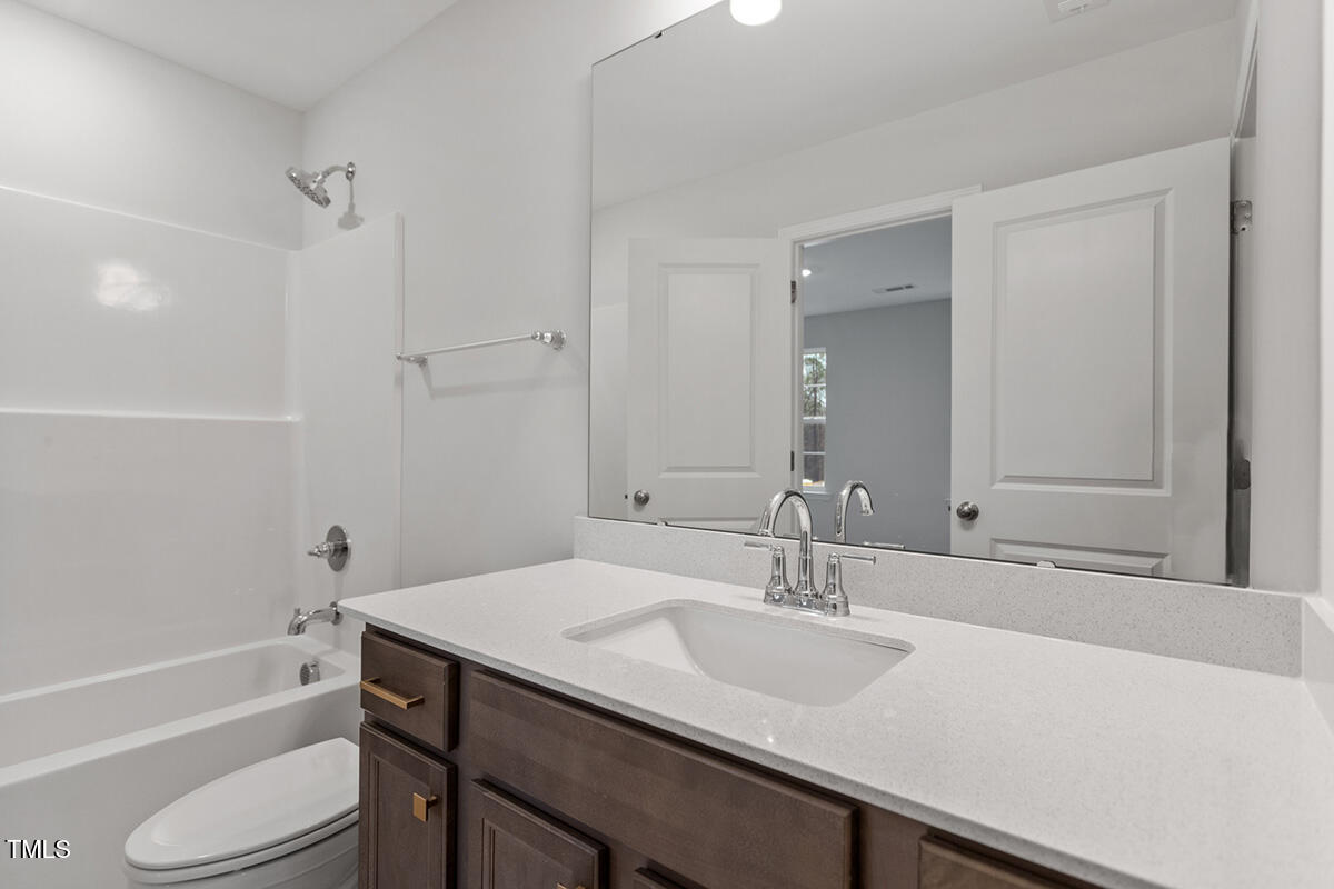 347 N. Maple Walk Drive # 211