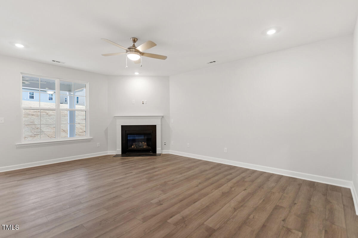 347 N. Maple Walk Drive # 211