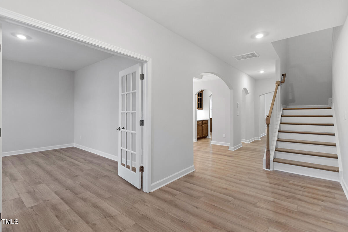 347 N. Maple Walk Drive # 211