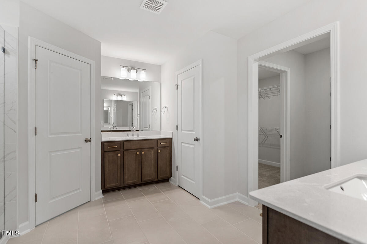 347 N. Maple Walk Drive # 211