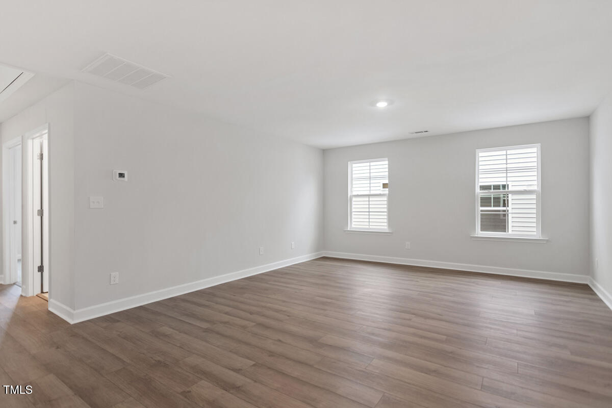 347 N. Maple Walk Drive # 211