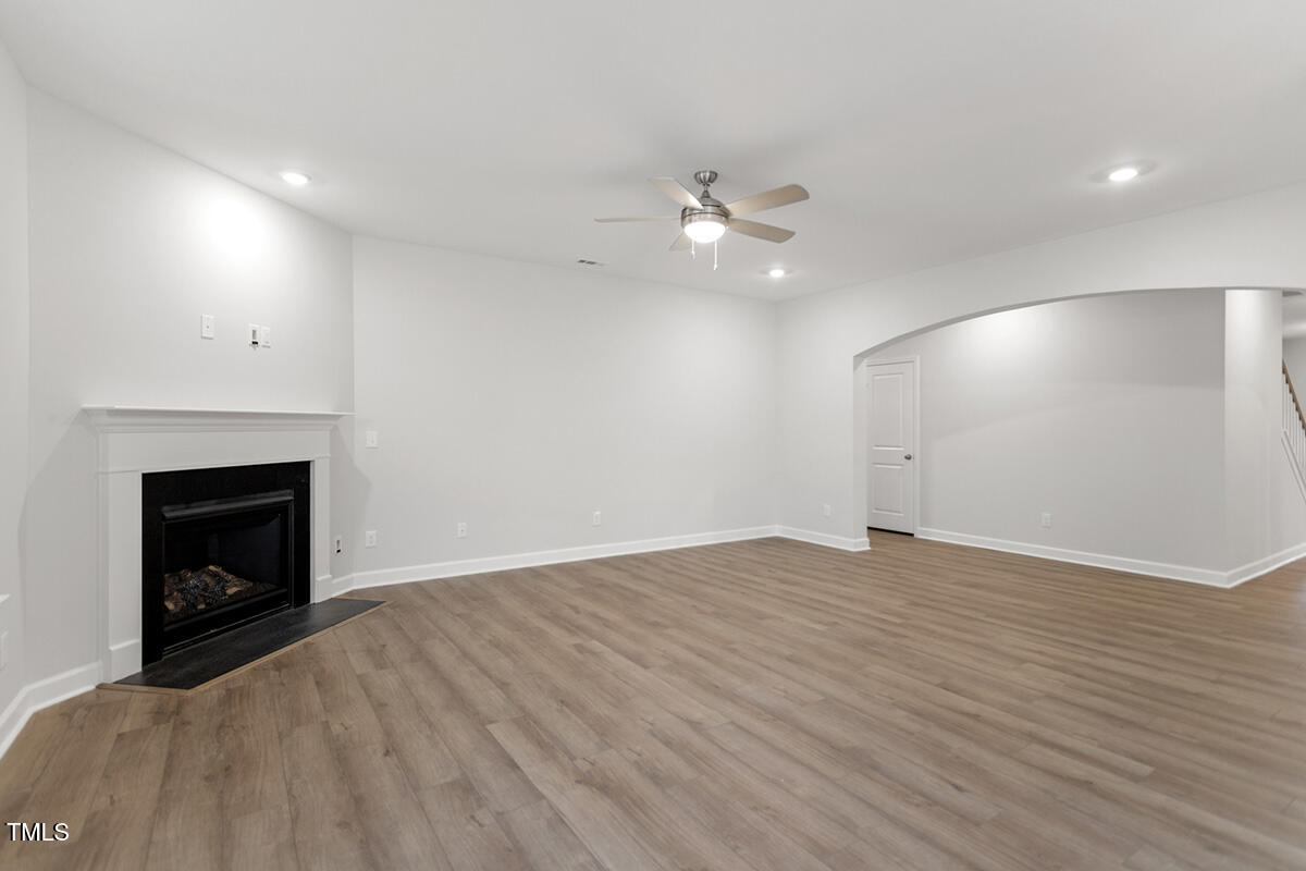 347 N. Maple Walk Drive # 211