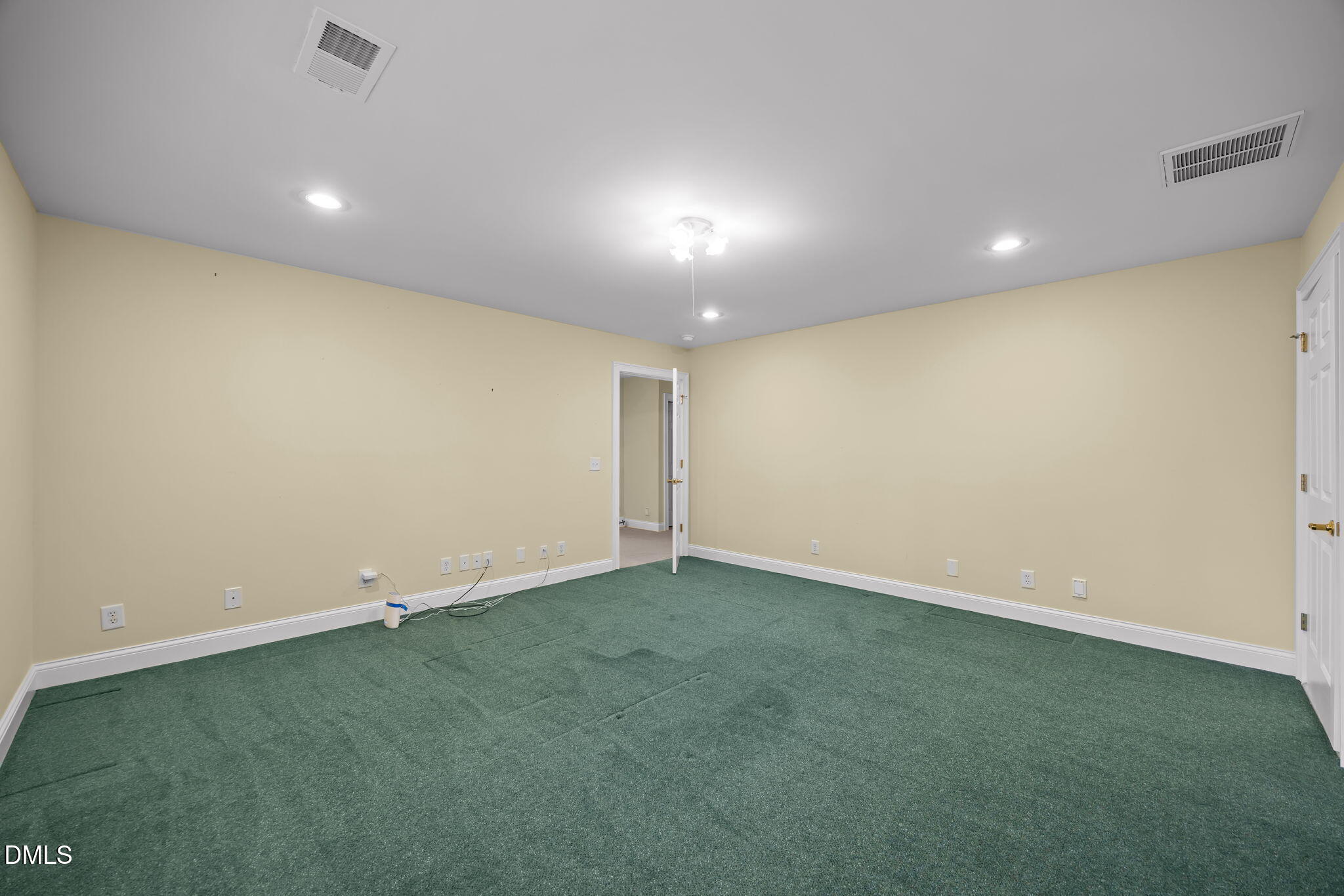 302 Green Court