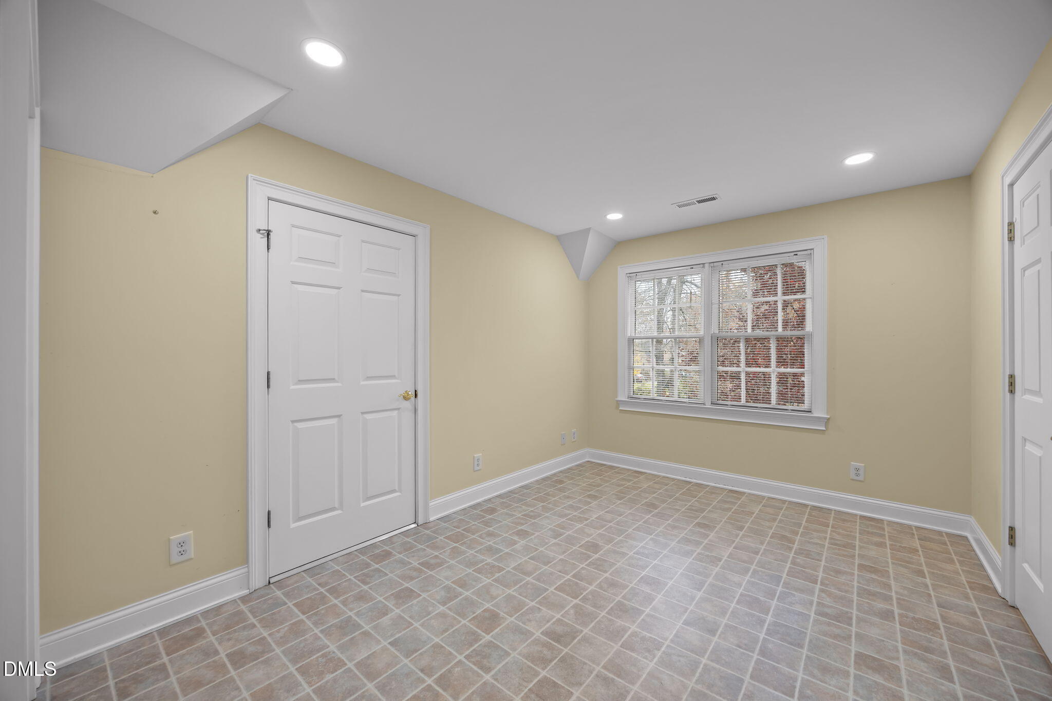 302 Green Court