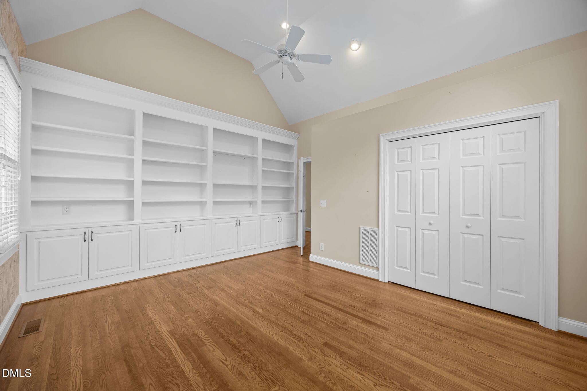 302 Green Court