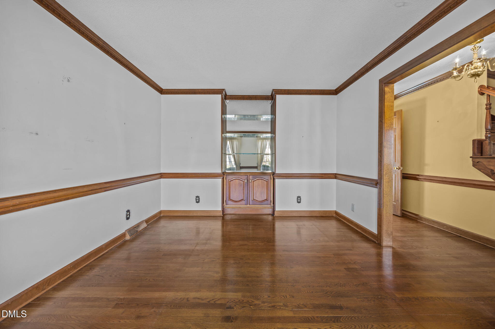 2404 Saddle Club Road