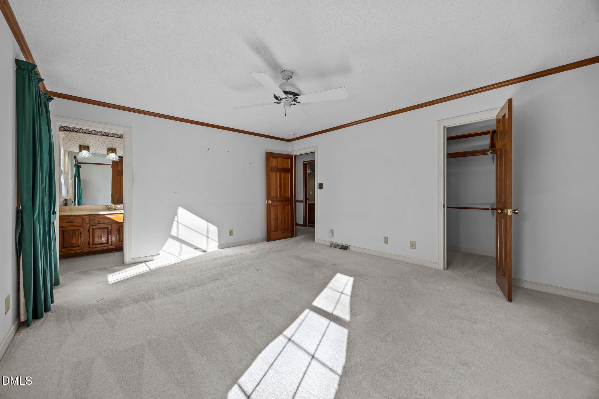 2404 Saddle Club Road