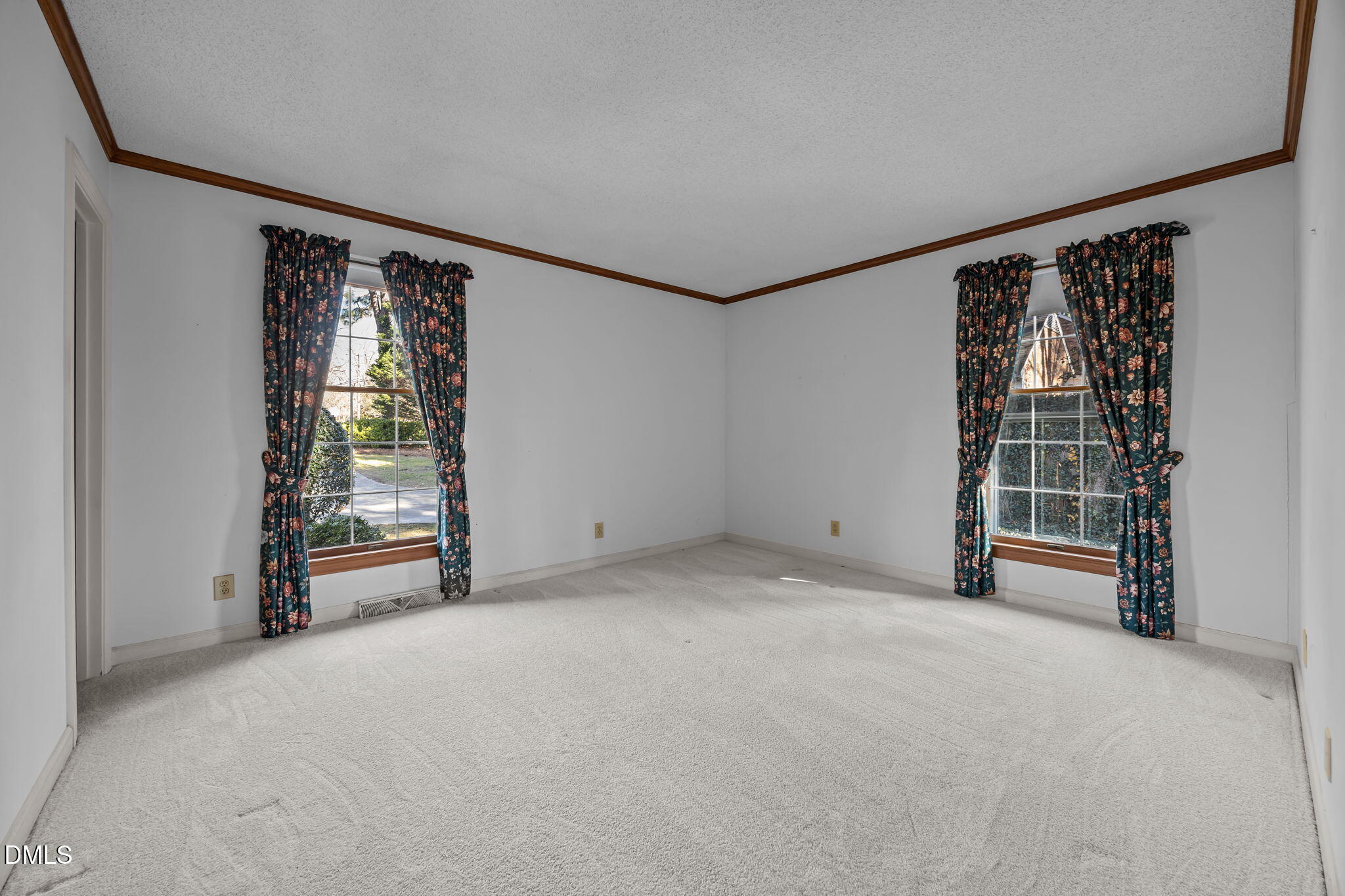 2404 Saddle Club Road