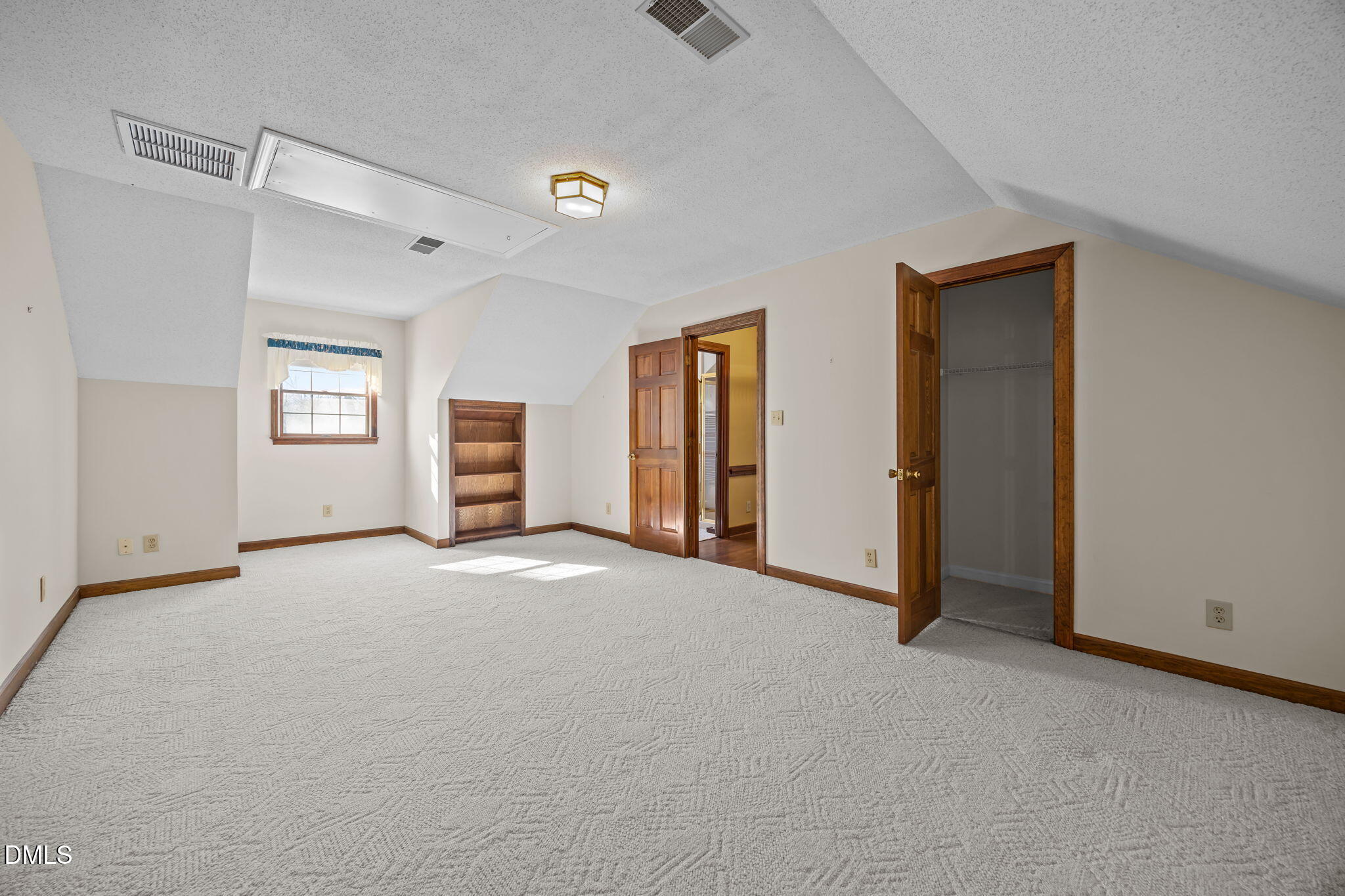 2404 Saddle Club Road