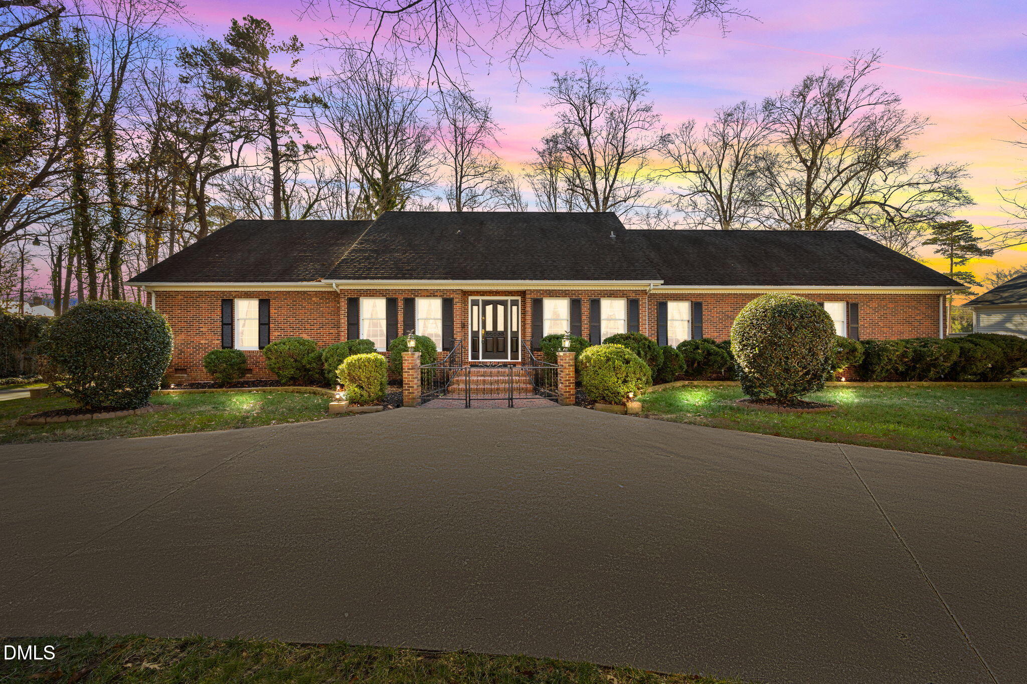 2404 Saddle Club Road
