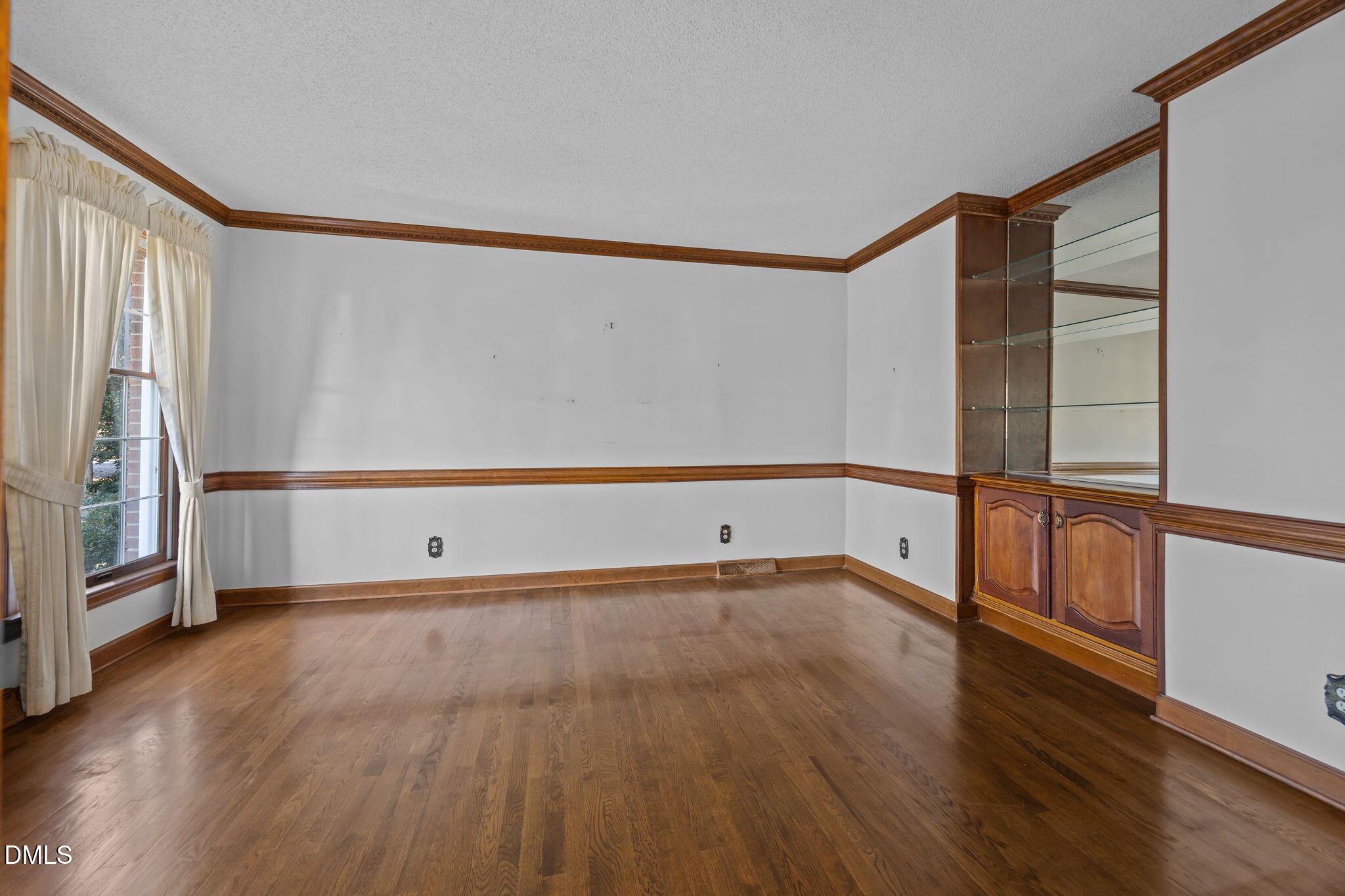 2404 Saddle Club Road