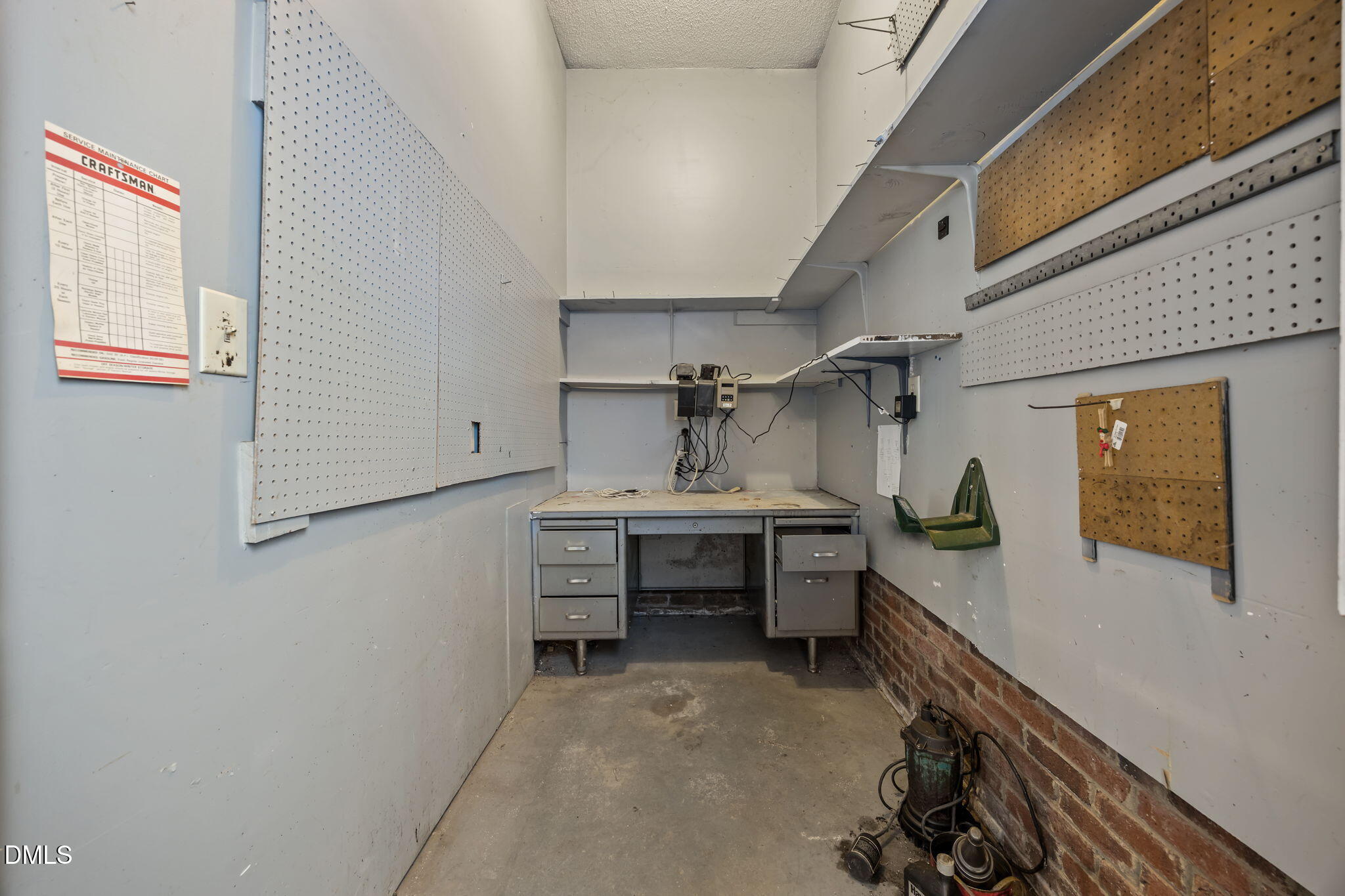 2404 Saddle Club Road