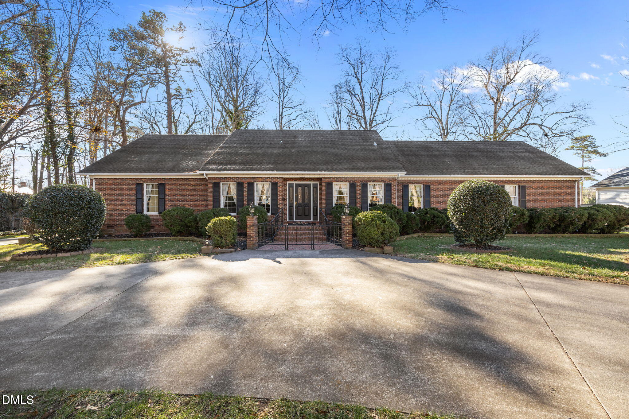 2404 Saddle Club Road