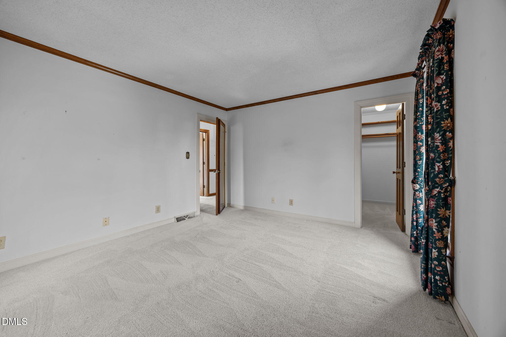 2404 Saddle Club Road