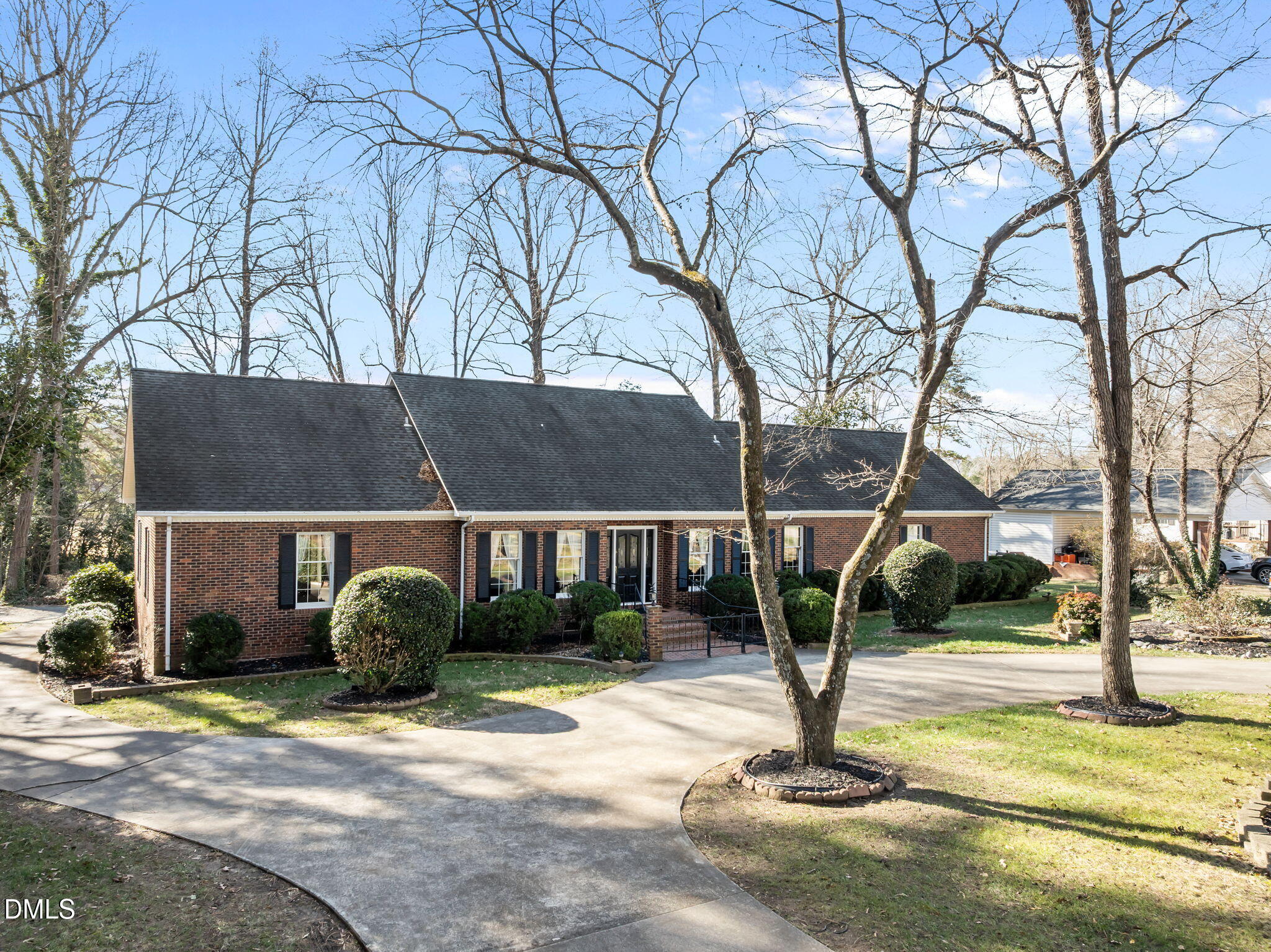 2404 Saddle Club Road