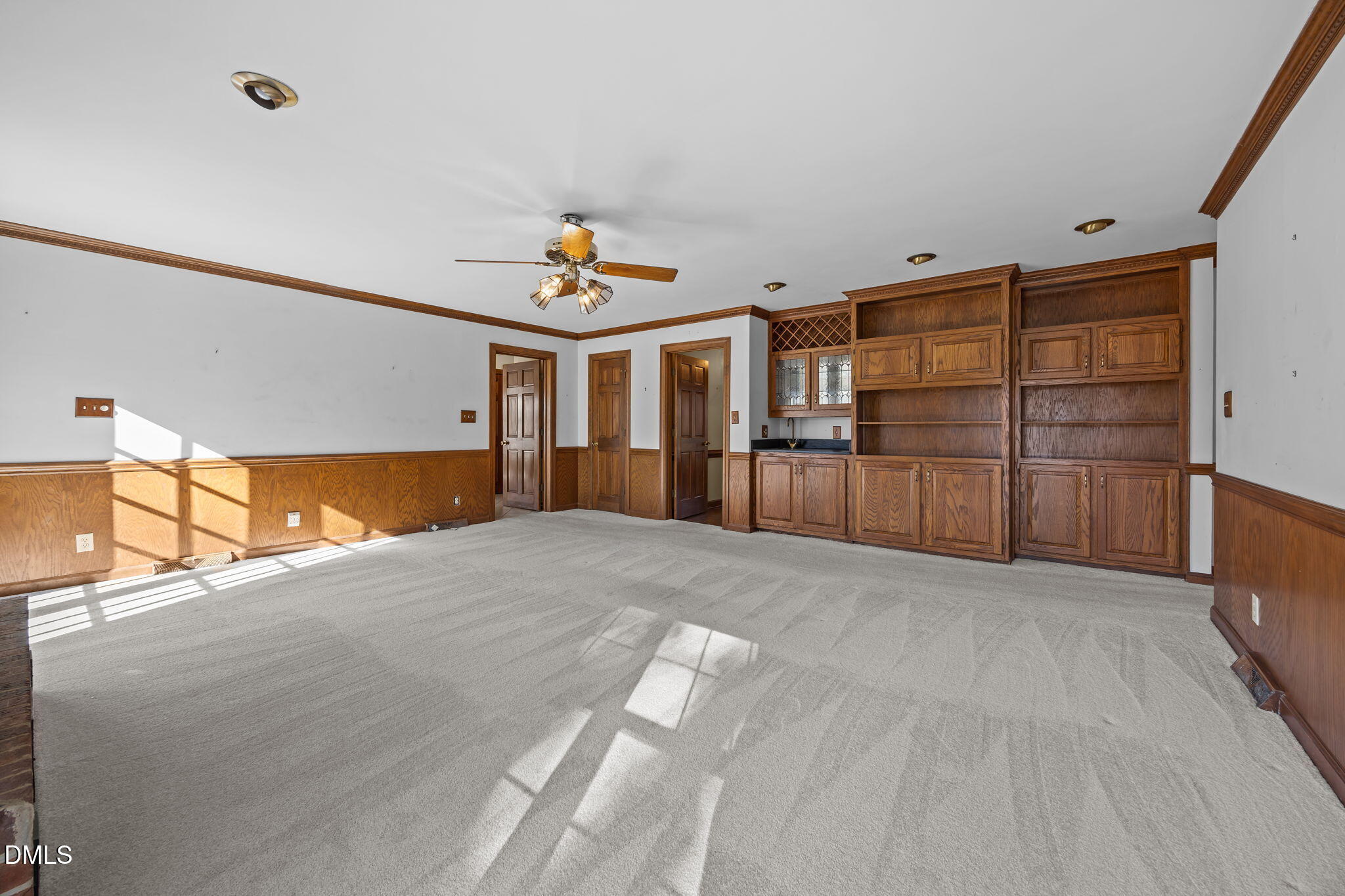 2404 Saddle Club Road