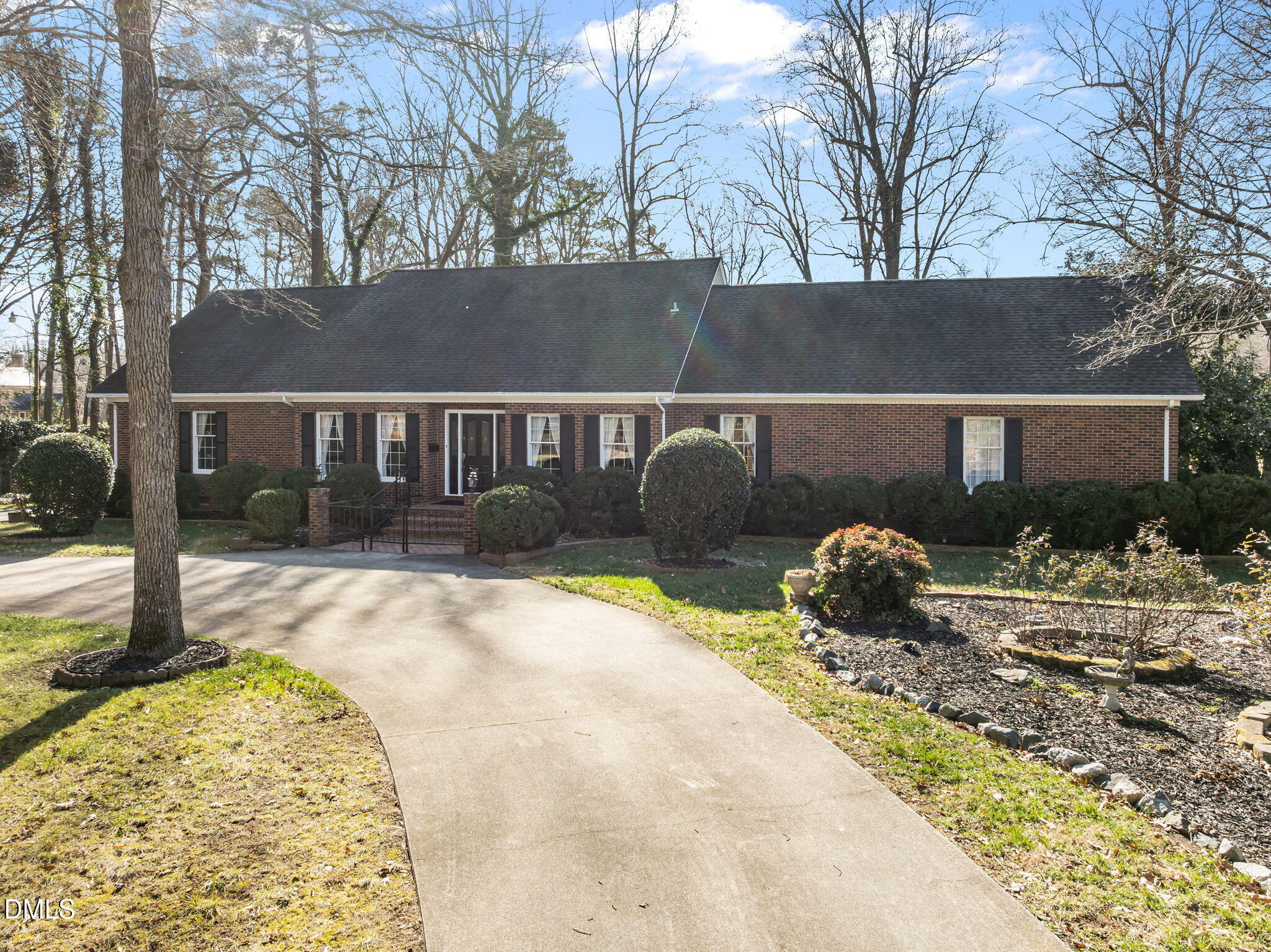 2404 Saddle Club Road