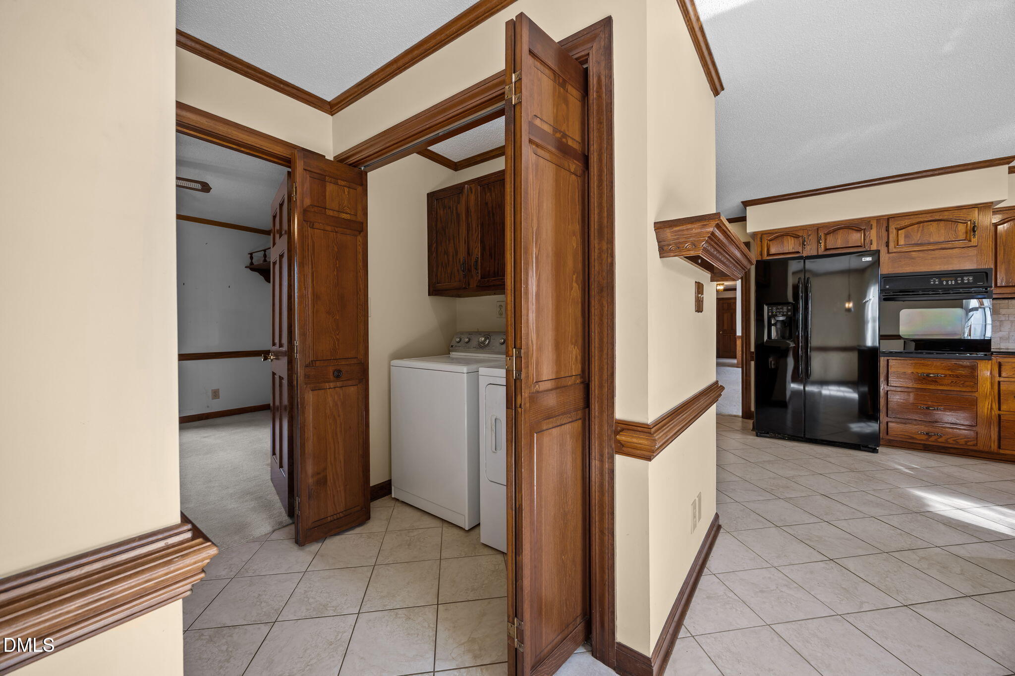 2404 Saddle Club Road