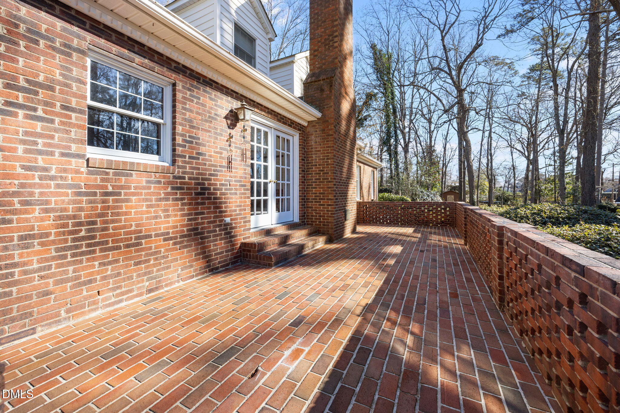 2404 Saddle Club Road