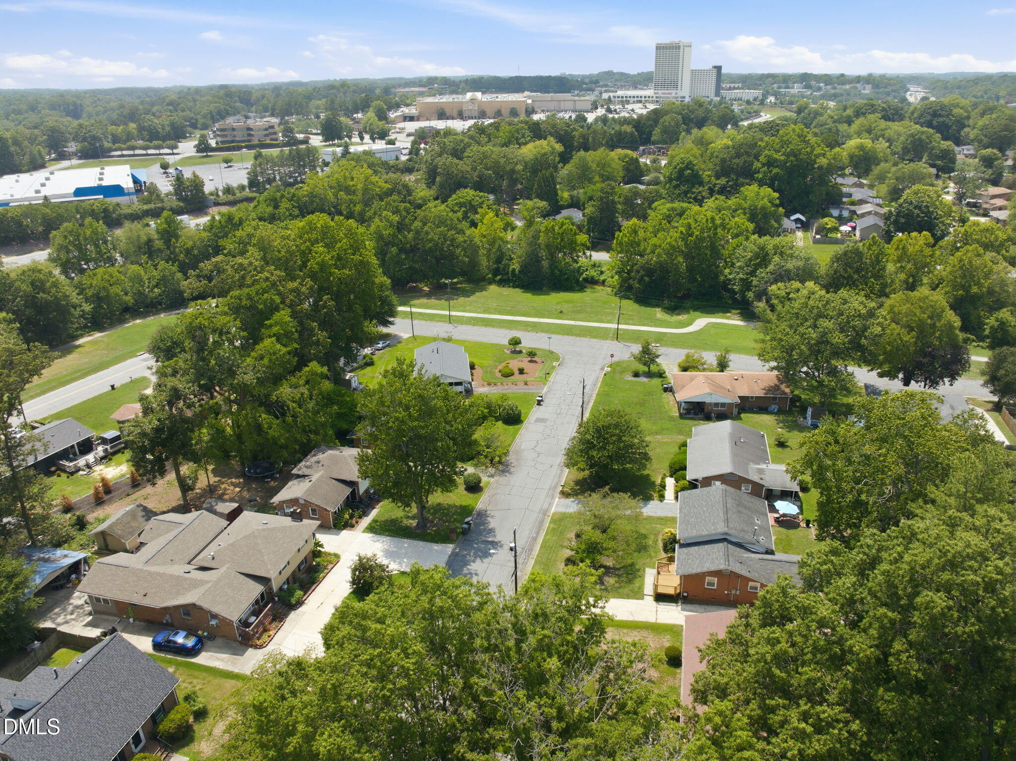 2222 Lynette Drive