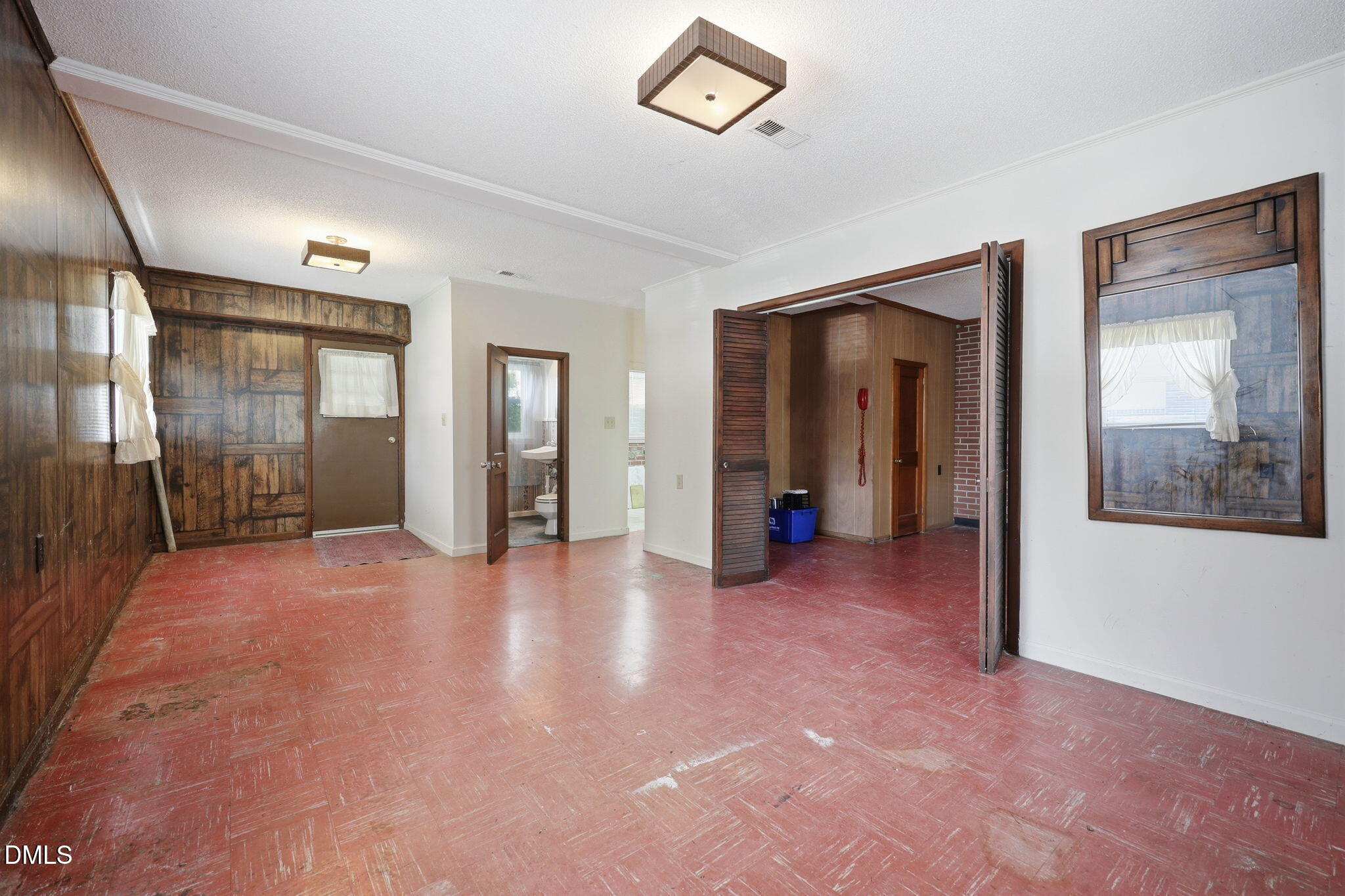 2222 Lynette Drive