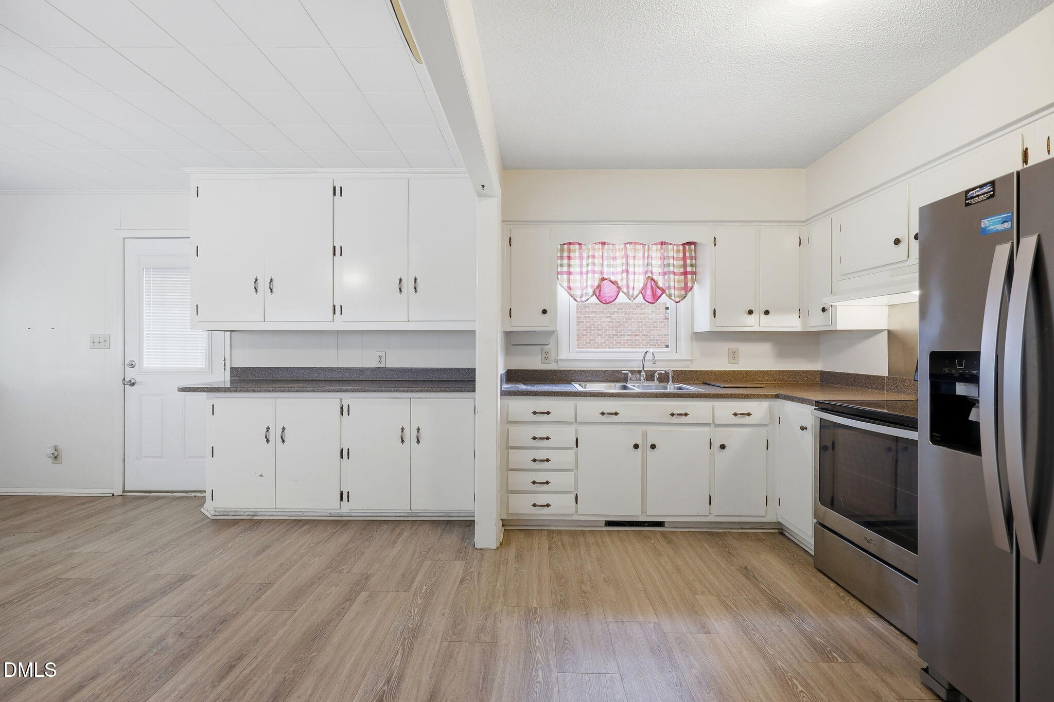 2222 Lynette Drive