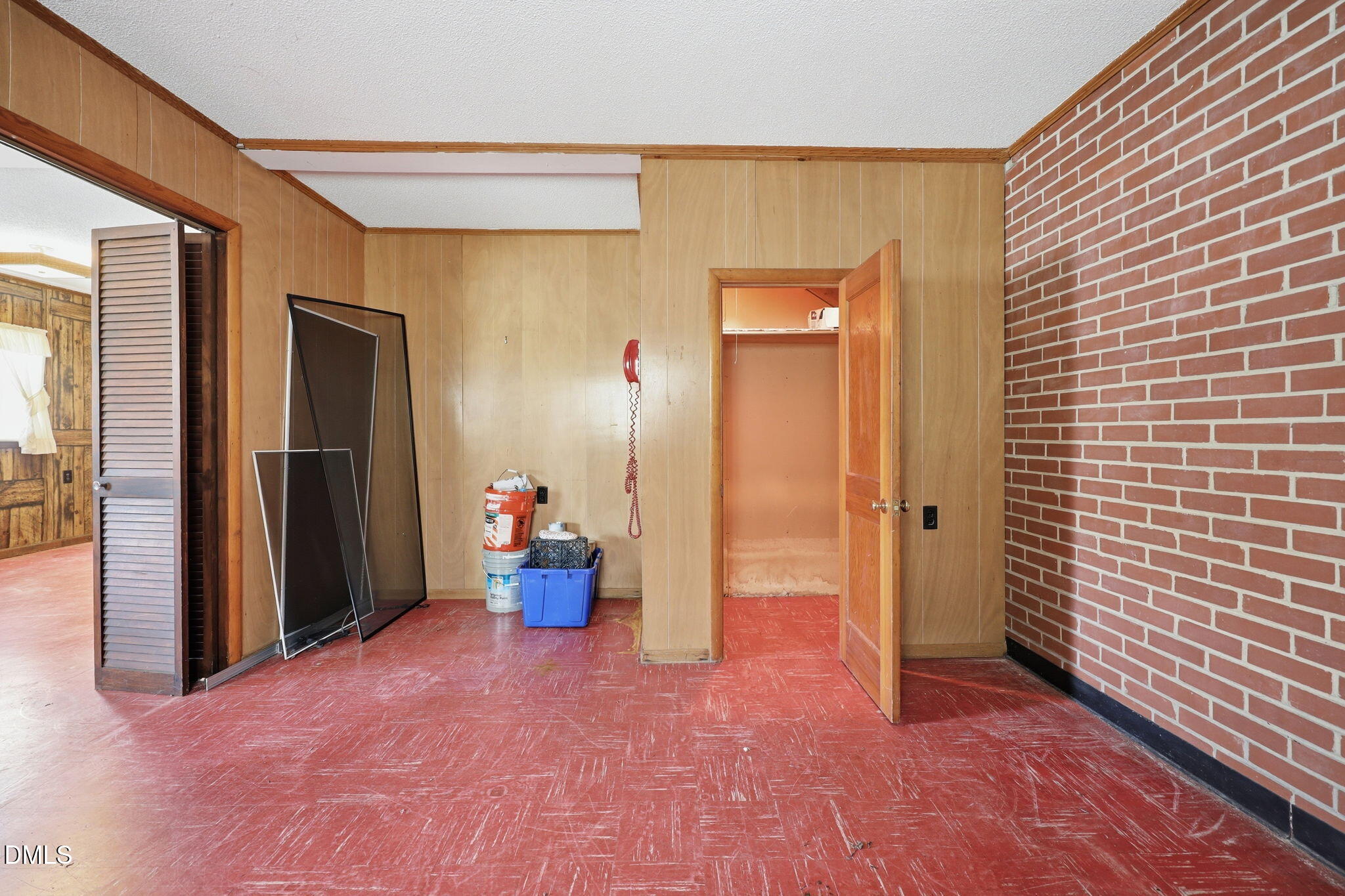 2222 Lynette Drive