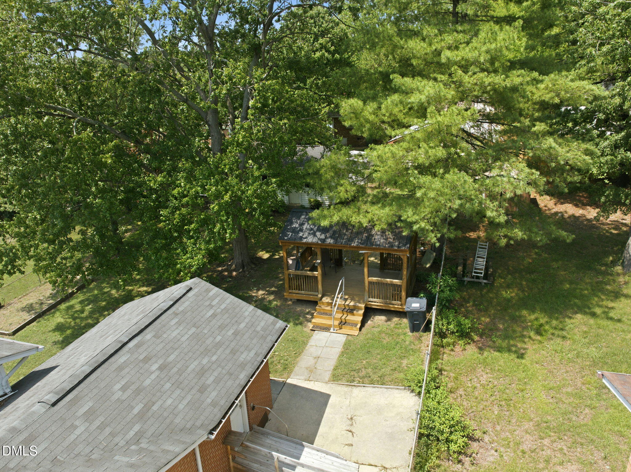 2222 Lynette Drive