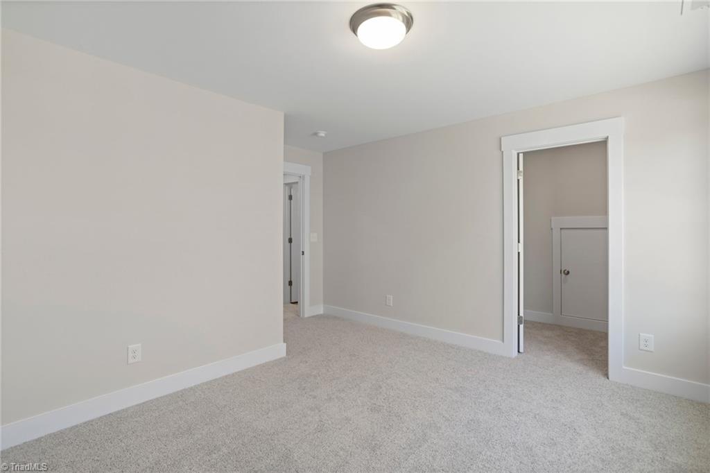 1129 Capulet Drive