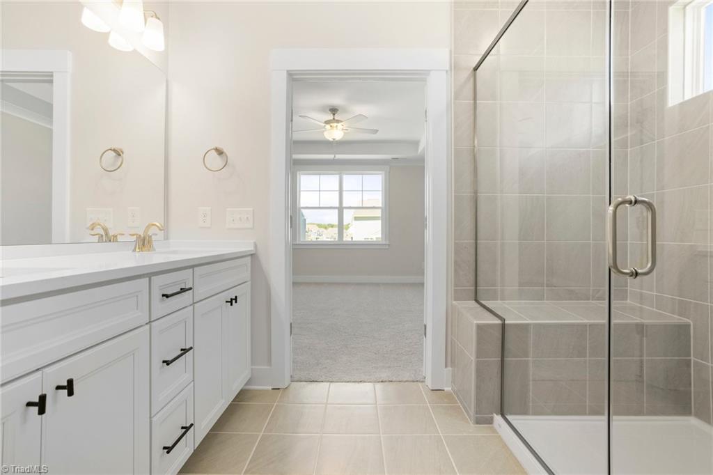 1129 Capulet Drive