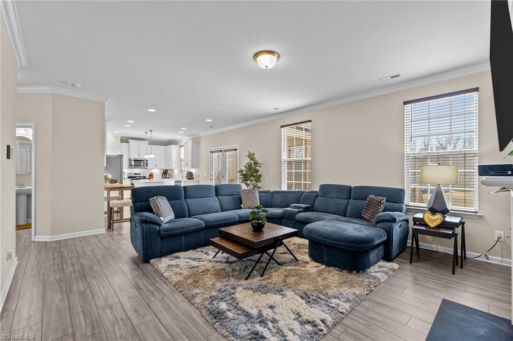 1318 Reading Court