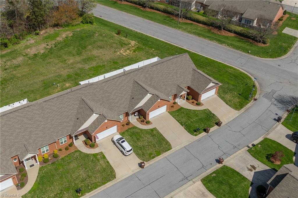 395 Northbridge Drive