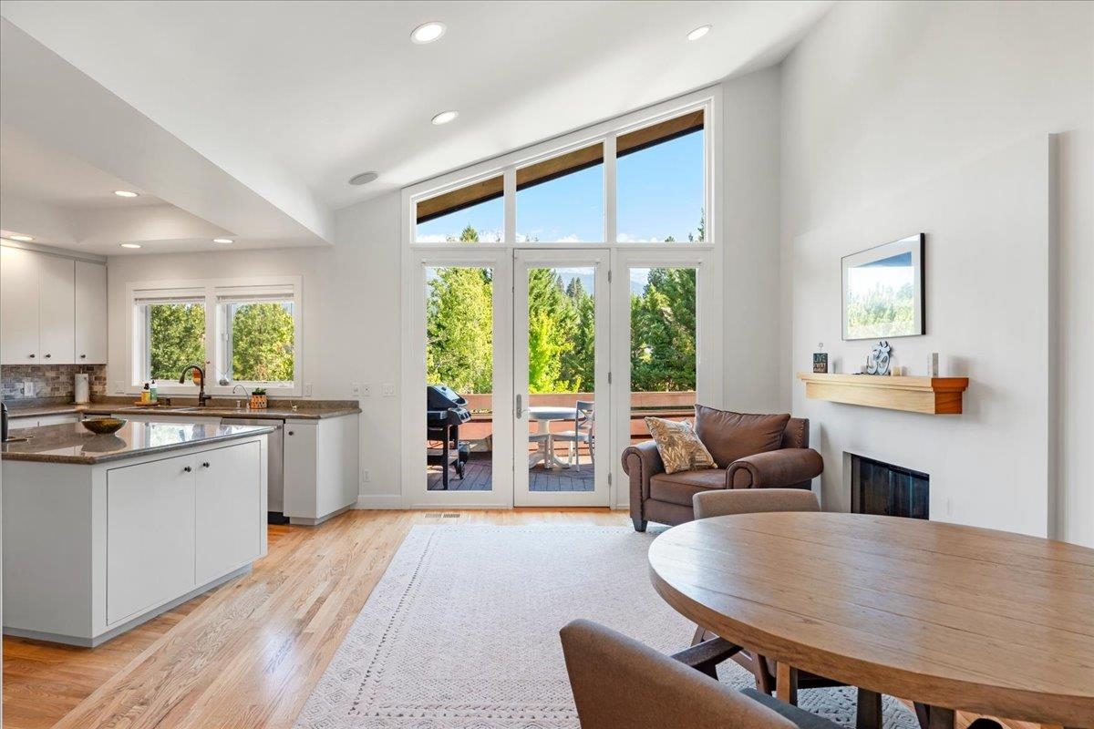 735 Siskiyou Lake Blvd