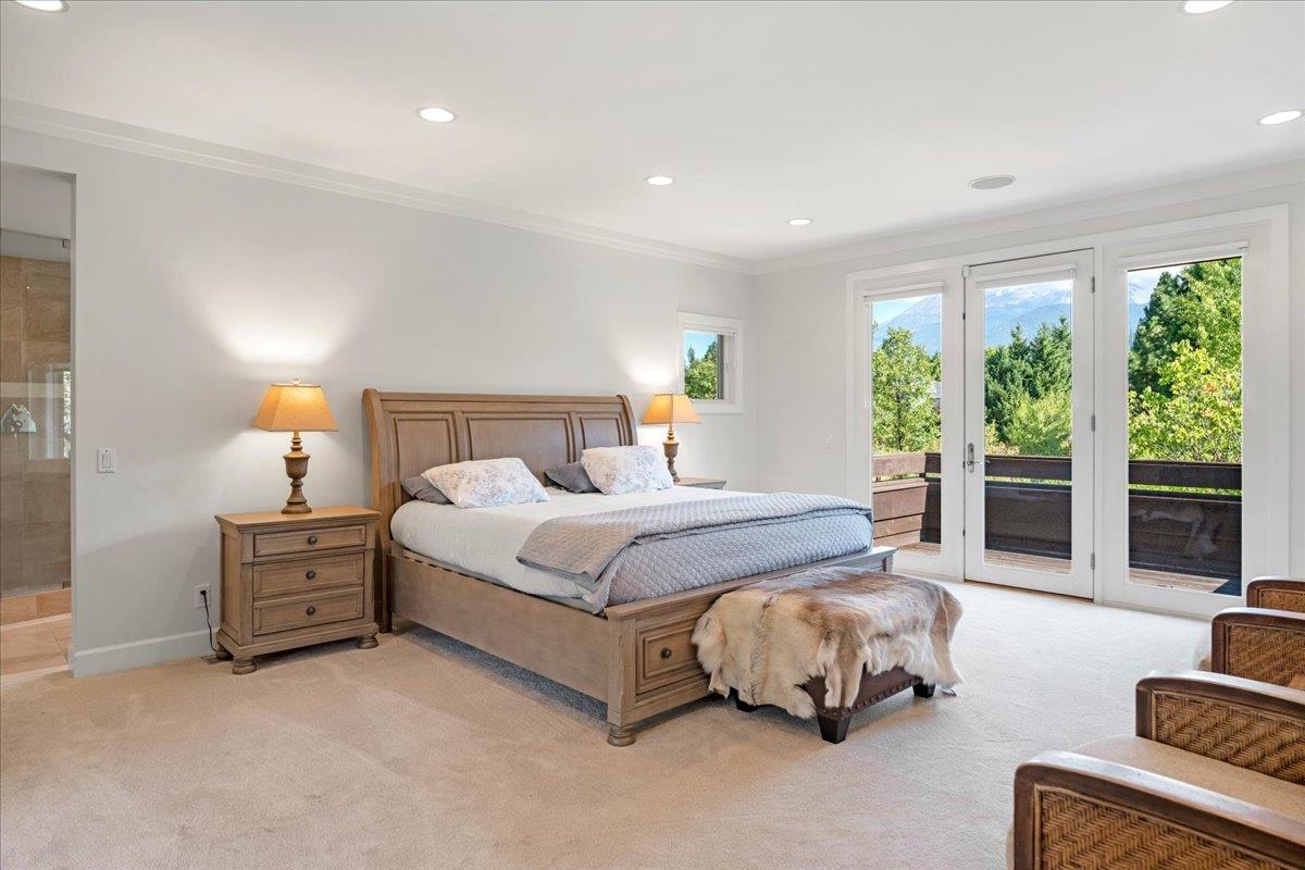 735 Siskiyou Lake Blvd