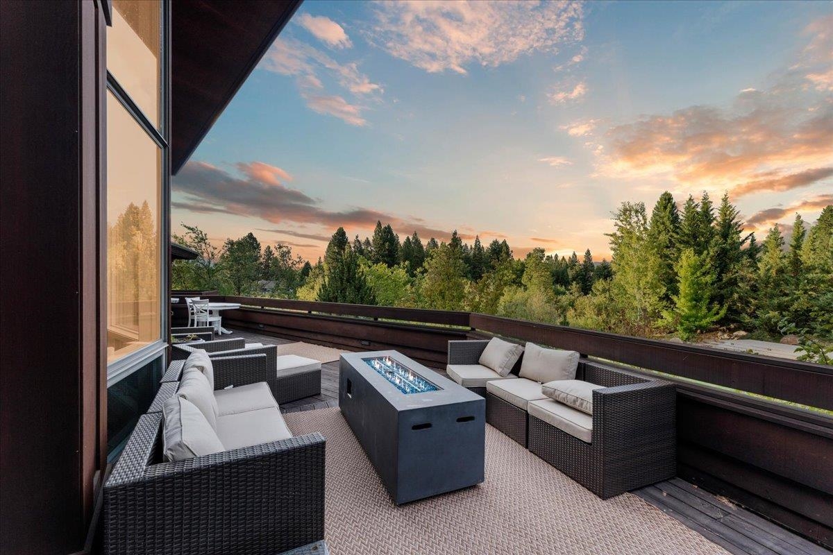 735 Siskiyou Lake Blvd