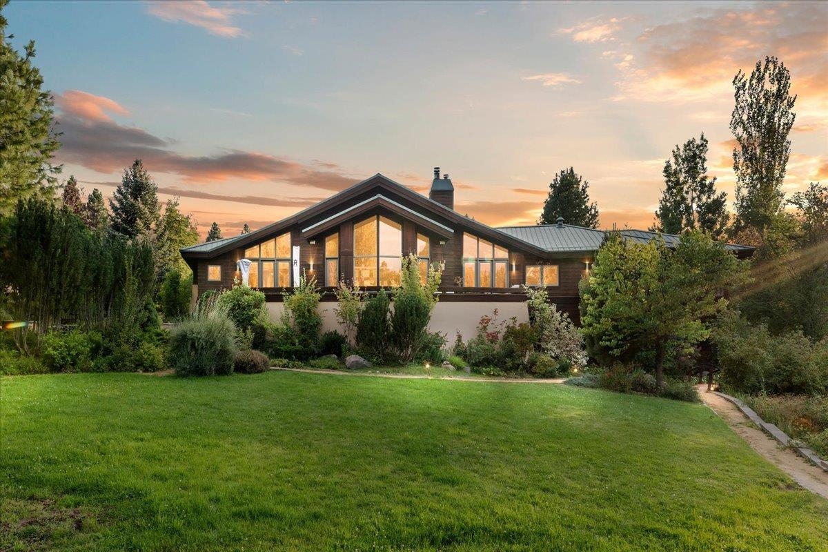 735 Siskiyou Lake Blvd