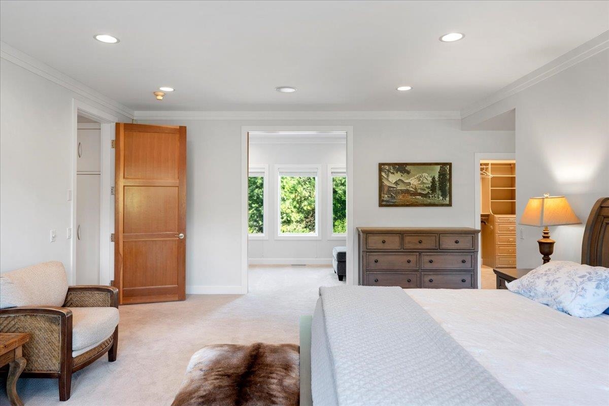 735 Siskiyou Lake Blvd