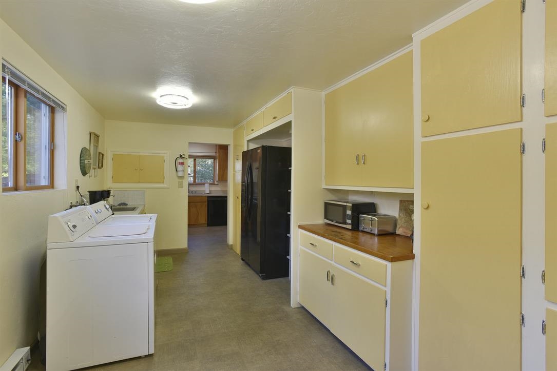 4614 Hart