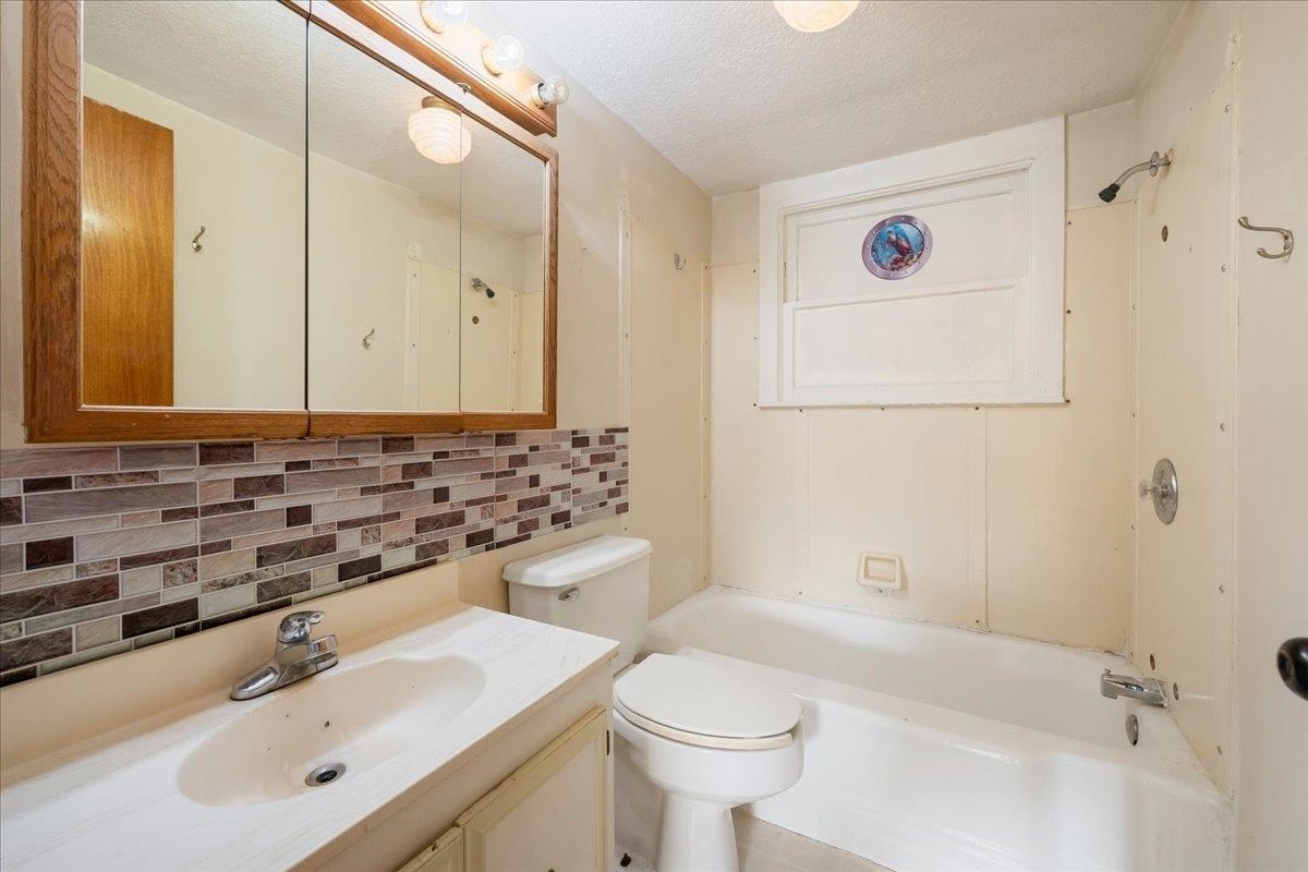 1435 State Highway 263