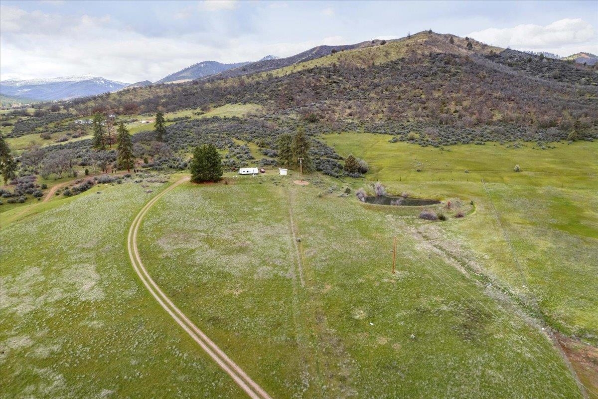 1435 State Highway 263