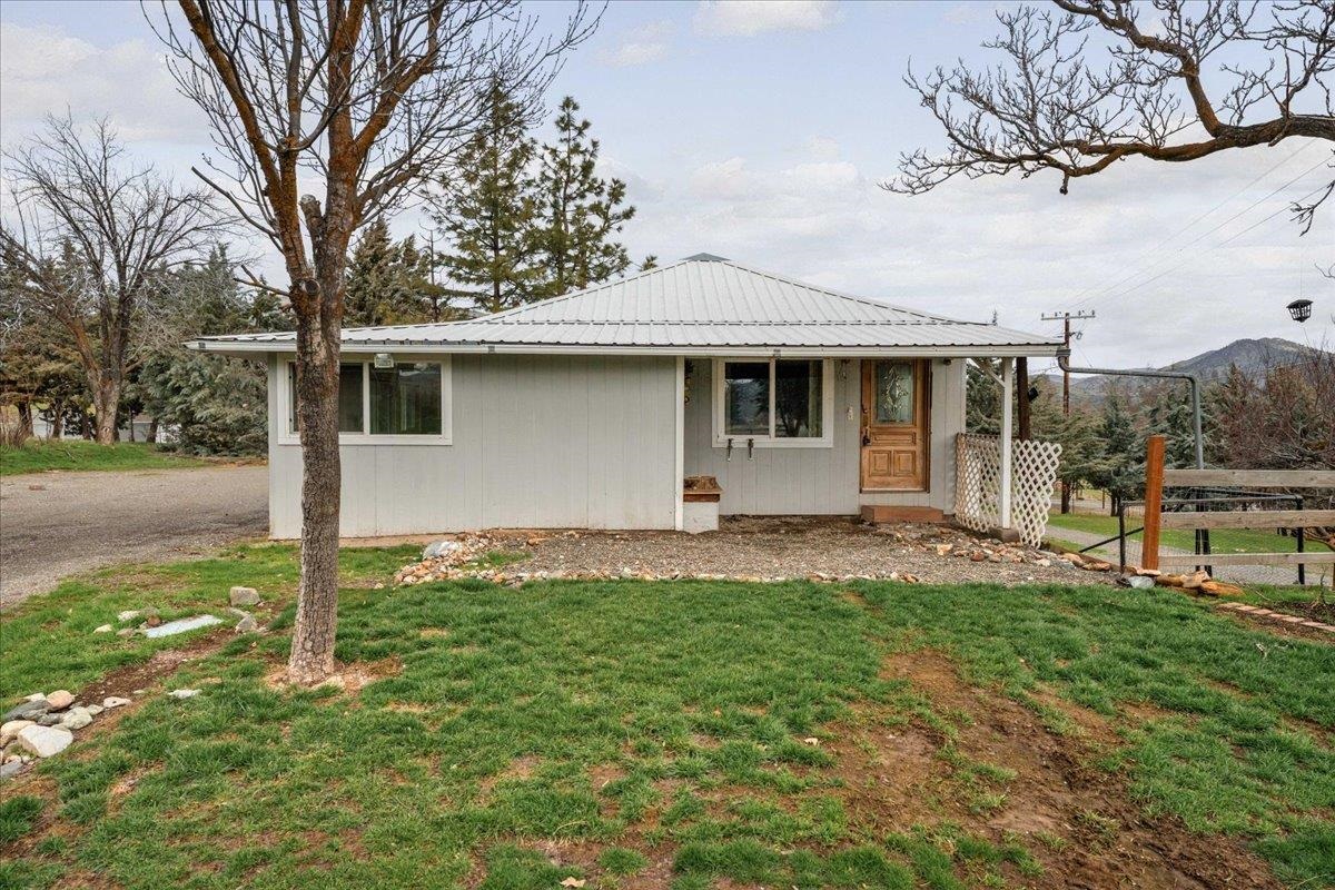 1435 State Highway 263