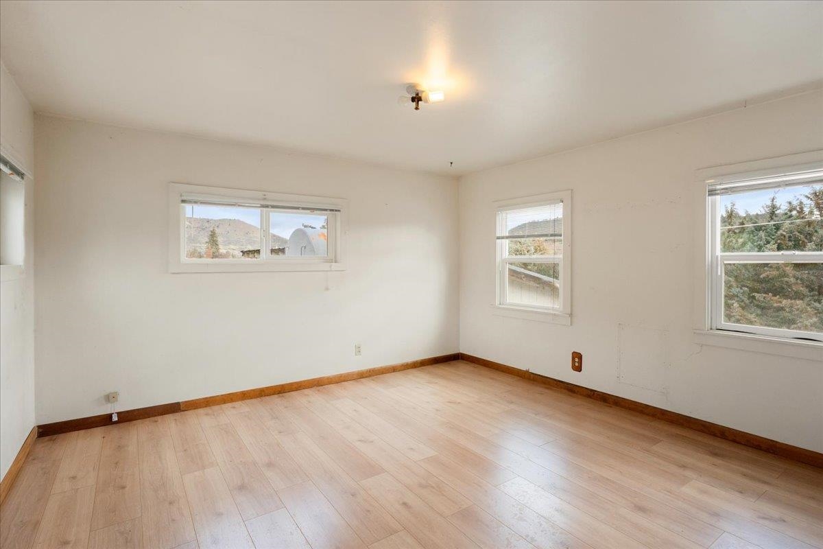 1435 State Highway 263