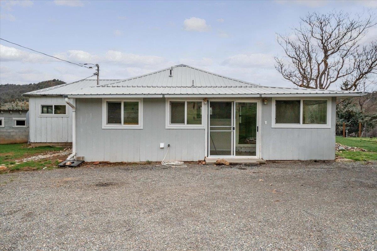 1435 State Highway 263