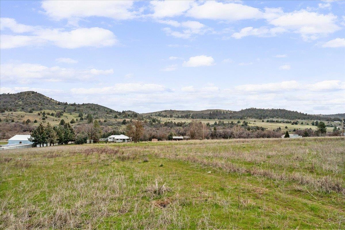 1435 State Highway 263