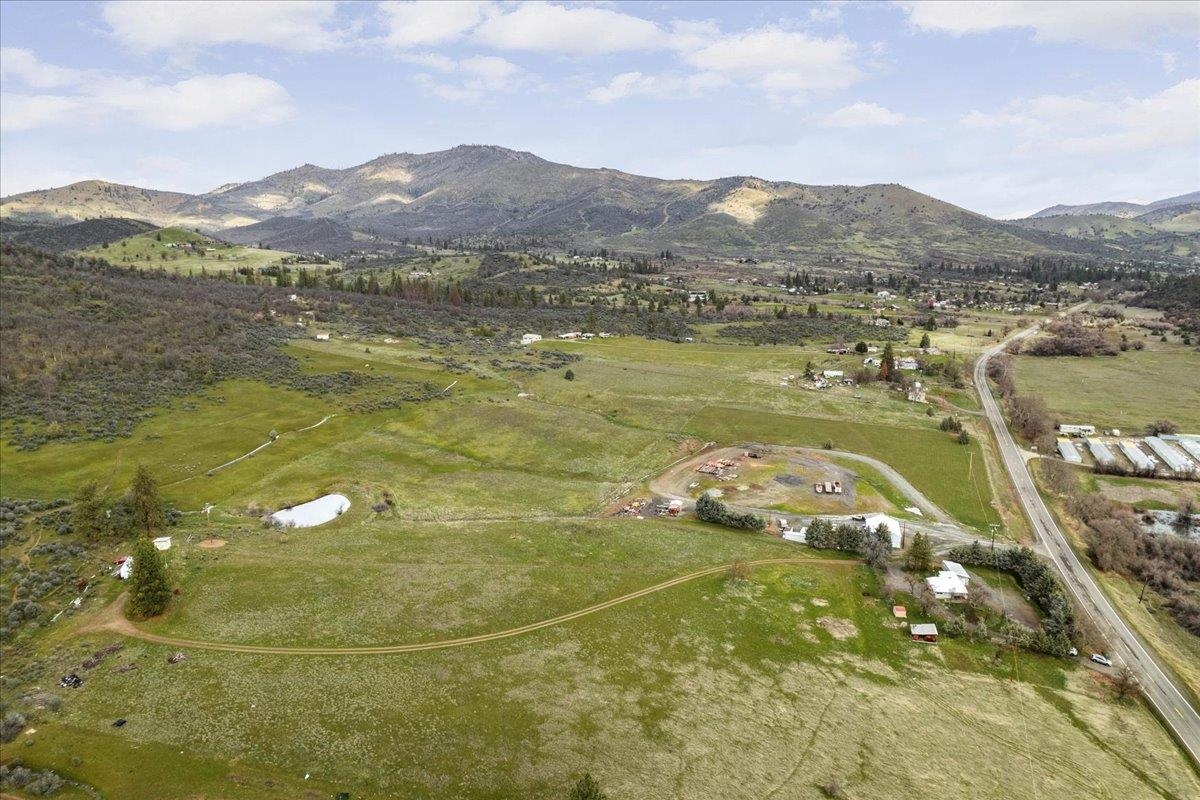 1435 State Highway 263