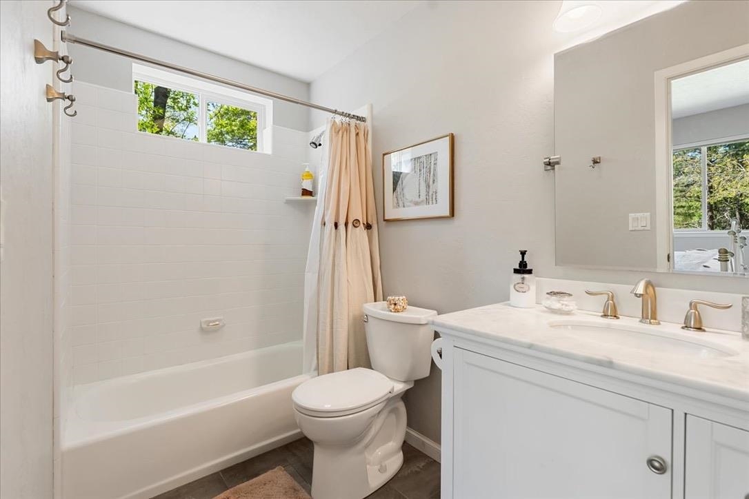 2331 Lakewood Ranch Rd