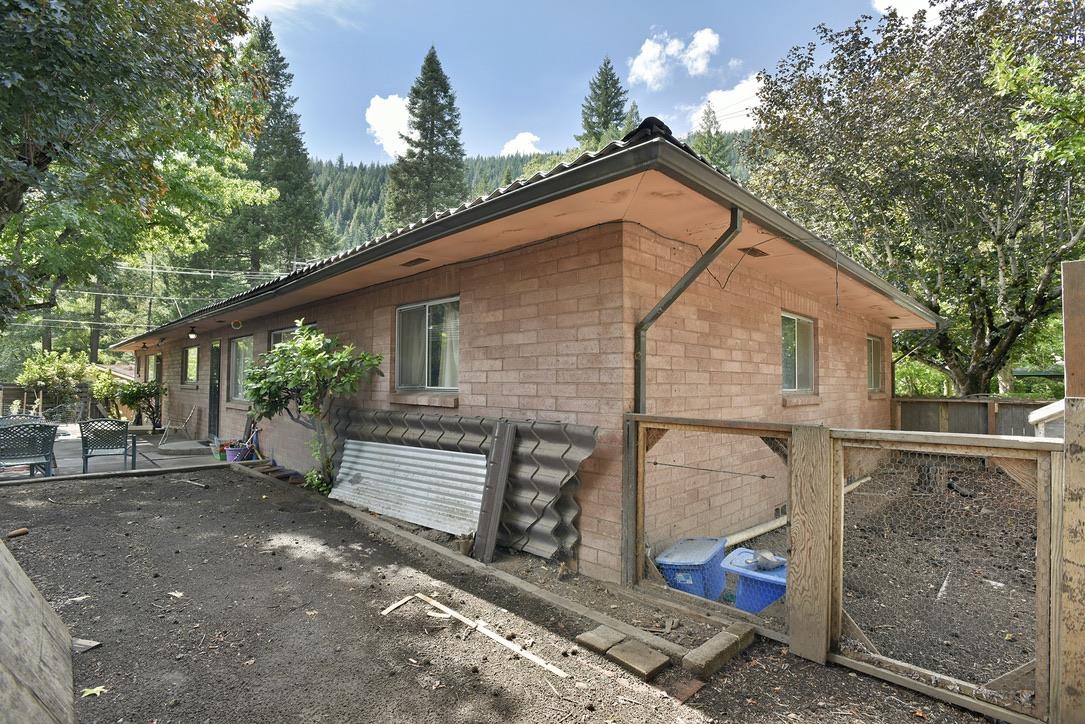 4936 Masson Dr