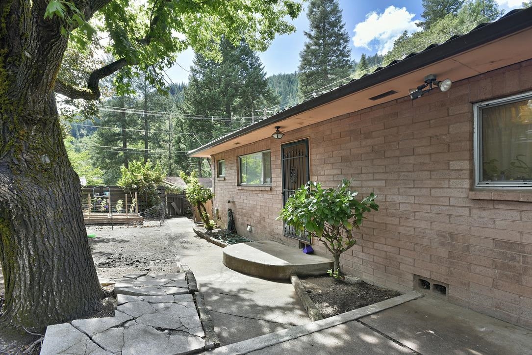 4936 Masson Dr