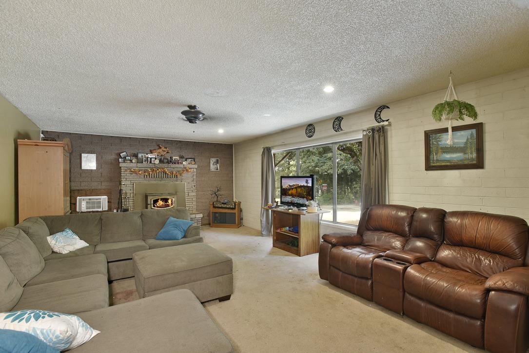4936 Masson Dr